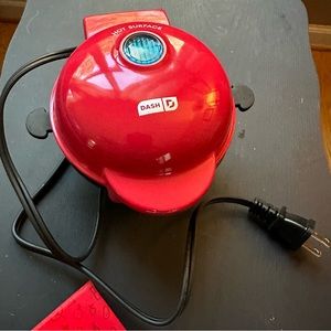 Mini Bundt Cake Maker